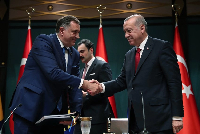 Erdogan: Turska je izdala upozorenja Dodiku